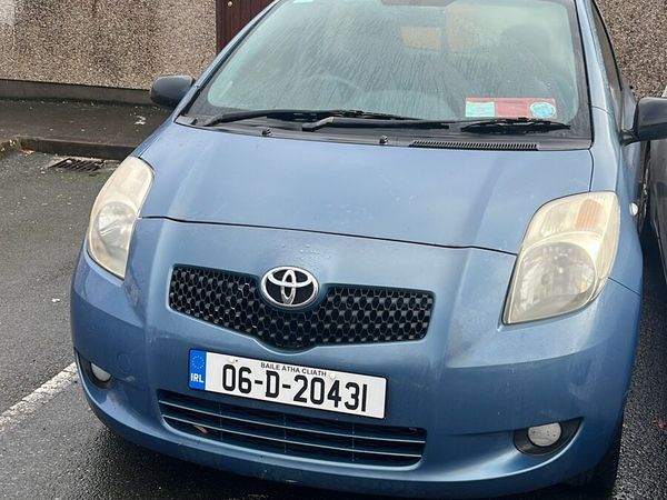 Toyota Yaris Hatchback, Petrol, 2006, Blue
