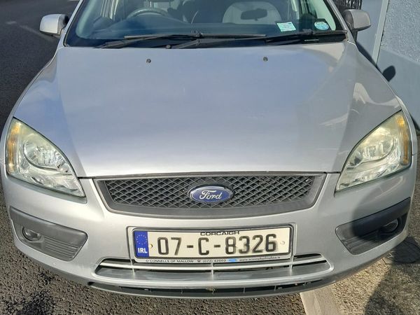 Ford Focus Hatchback, Petrol, 2007, Silver