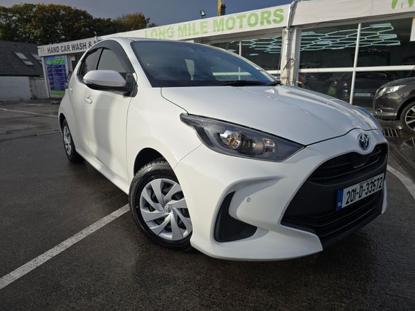 Toyota Yaris Hatchback, Petrol Hybrid, 2020, White