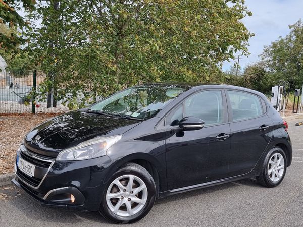 Peugeot 208 Hatchback, Petrol, 2017, Black