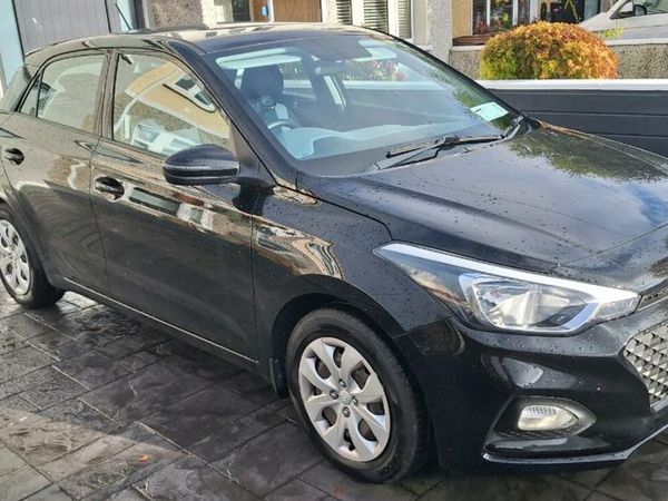 Hyundai i20 Hatchback, Petrol, 2020, Black