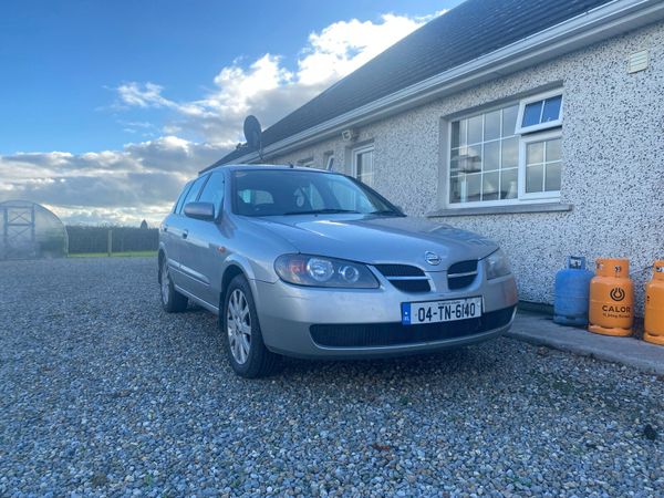 Nissan Almera Hatchback, Petrol, 2004, Silver