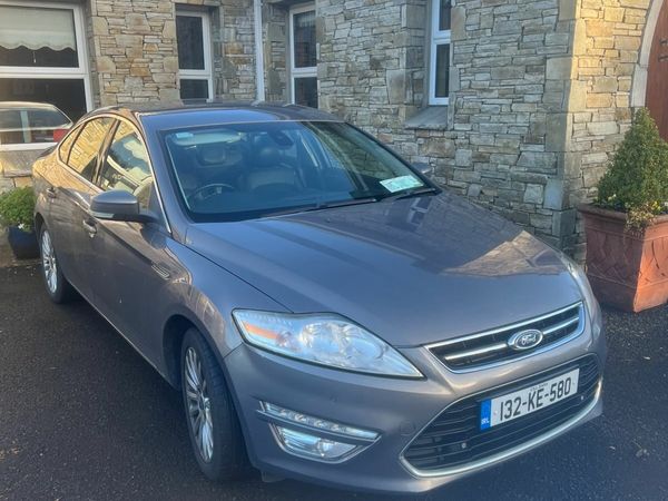 Ford Mondeo Saloon, Diesel, 2013, Brown