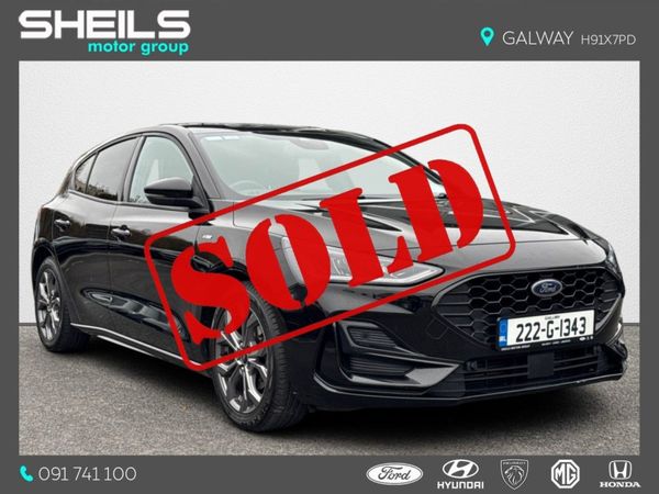 Ford Focus Hatchback, Petrol, 2022, Black