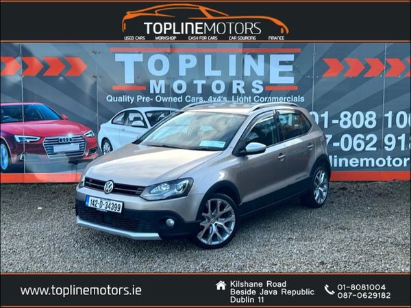 Volkswagen Polo Hatchback, Petrol, 2014, Gold