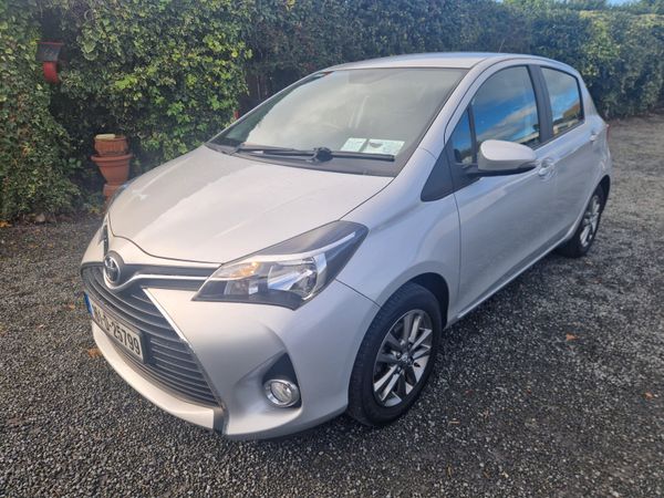Toyota Yaris Hatchback, Petrol, 2016, Silver