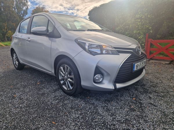 Toyota Yaris Hatchback, Petrol, 2016, Silver