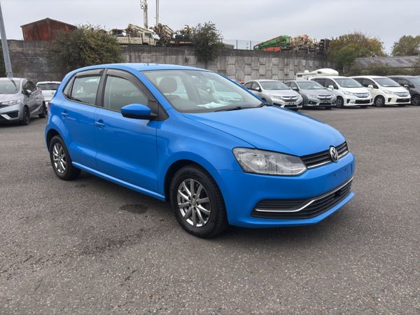 Volkswagen Polo Hatchback, Petrol, 2014, Blue