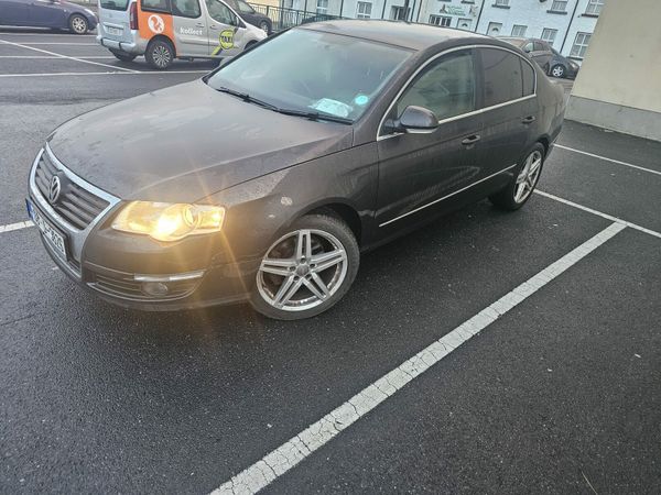 Volkswagen Passat Saloon, Diesel, 2008, Brown