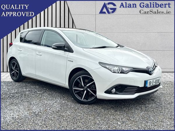 Toyota Auris Estate, Petrol Hybrid, 2018, White