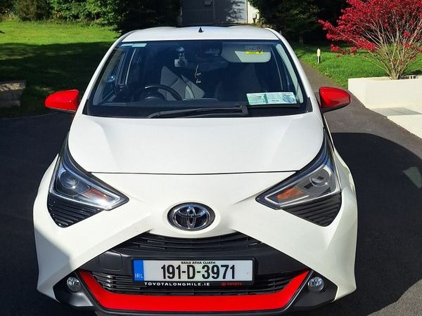 Toyota Aygo Hatchback, Petrol, 2019, White