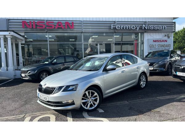 Skoda Octavia Hatchback, Diesel, 2018, Grey