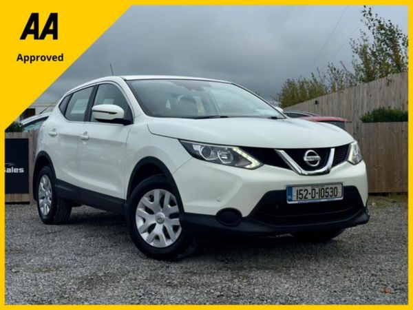 Nissan Qashqai MPV, Petrol, 2015, White