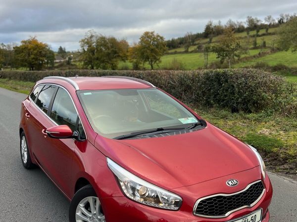 Kia Ceed Estate/Jeep, Diesel, 2015, Red