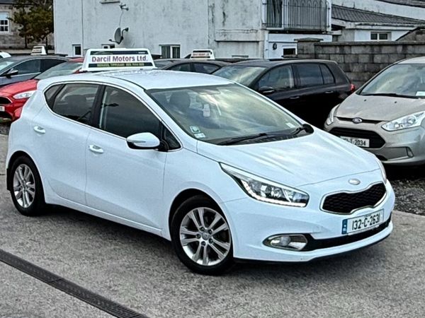 Kia Ceed Hatchback, Diesel, 2013, White