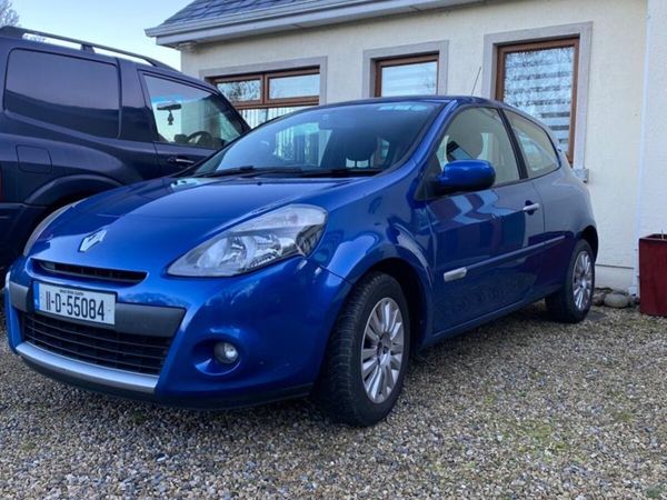 Renault Clio Hatchback, Petrol, 2011, Blue