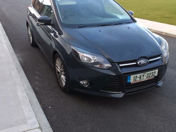 Ford Focus Hatchback, Diesel, 2012, Grey