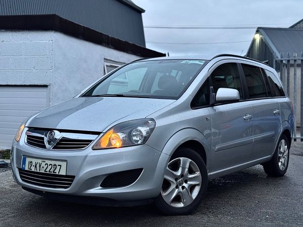 Vauxhall Zafira MPV, Diesel, 2012, Silver
