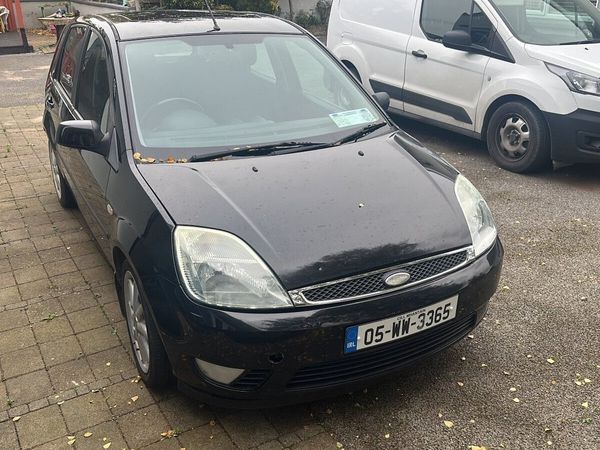 Ford Fiesta Hatchback, Petrol, 2005, Black