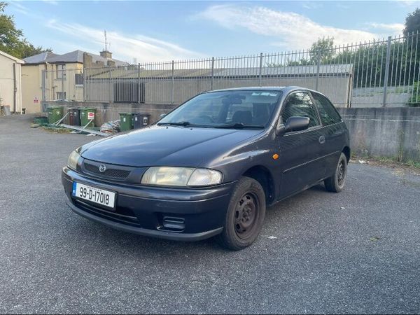 Mazda 323 Hatchback, Petrol, 1999, Blue