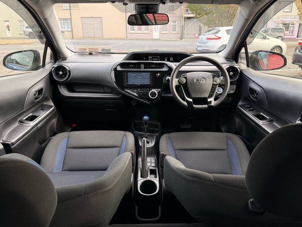 Toyota Aqua Hatchback, Petrol Hybrid, 2018, Blue