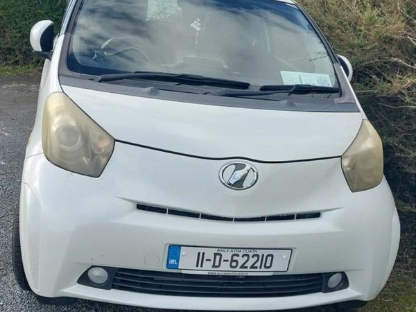 Toyota iQ Hatchback, Petrol, 2011, White
