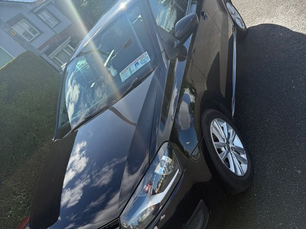Volkswagen Polo Hatchback, Petrol, 2013, Black