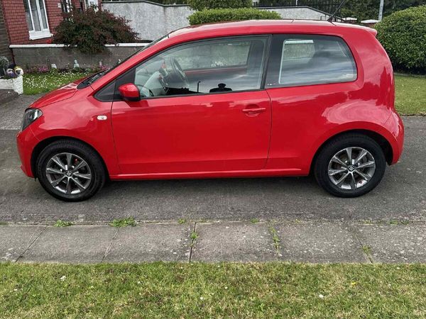 SEAT Mii Hatchback, Petrol, 2014, Red