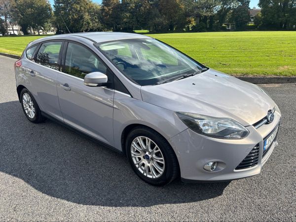 Ford Focus Hatchback, Diesel, 2011, Grey