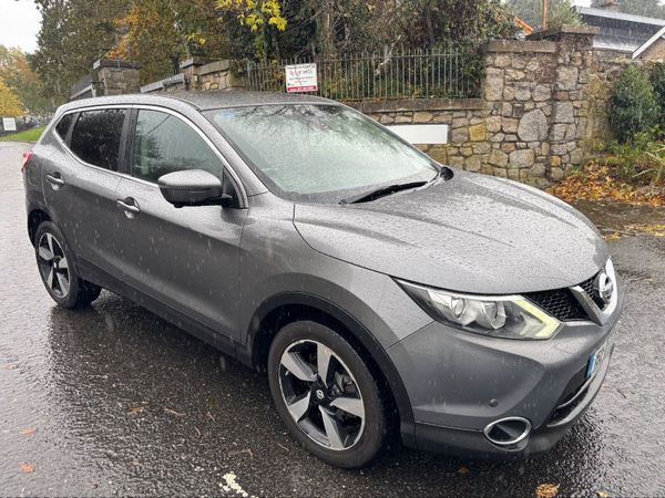 Nissan Qashqai Hatchback, Diesel, 2015, Grey