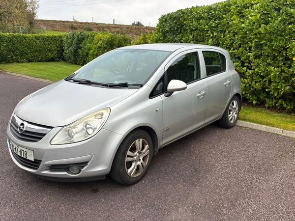 Opel Corsa Hatchback, Petrol, 2010, Silver
