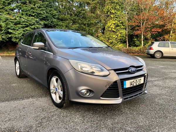 Ford Focus Hatchback, Diesel, 2014, Brown