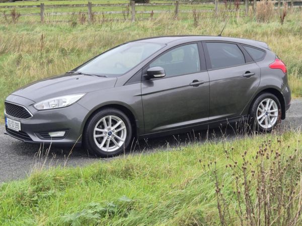 Ford Focus Hatchback, Diesel, 2016, Grey