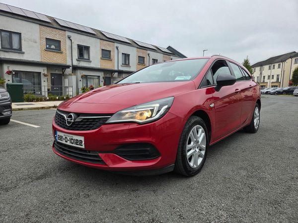 Opel Astra Estate, Diesel, 2022, Red
