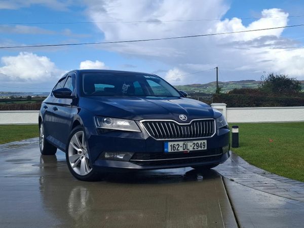 Skoda Superb Hatchback, Diesel, 2016, Blue