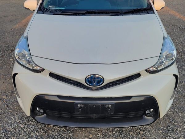 Toyota Prius MPV, Petrol Hybrid, 2019, White