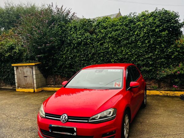 Volkswagen Golf Hatchback, Petrol, 2013, Red