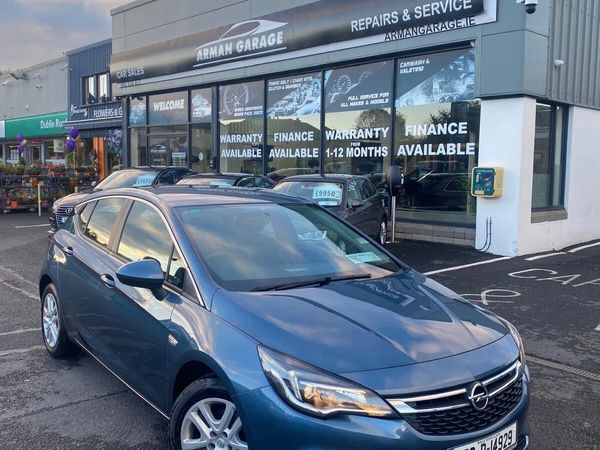 Opel Astra Hatchback, Petrol, 2017, Blue