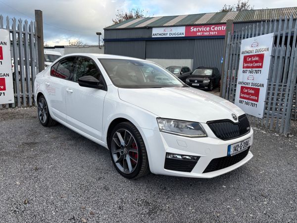 Skoda Octavia Hatchback, Diesel, 2014, White