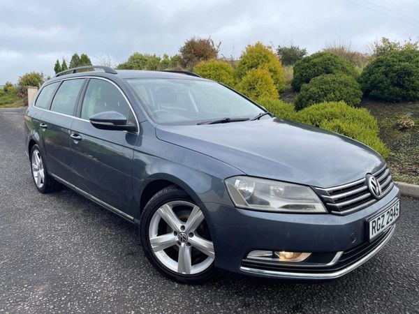 Volkswagen Passat , Diesel, 2011, Grey