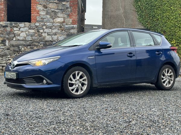 Toyota Auris Hatchback, Petrol Hybrid, 2018, Blue