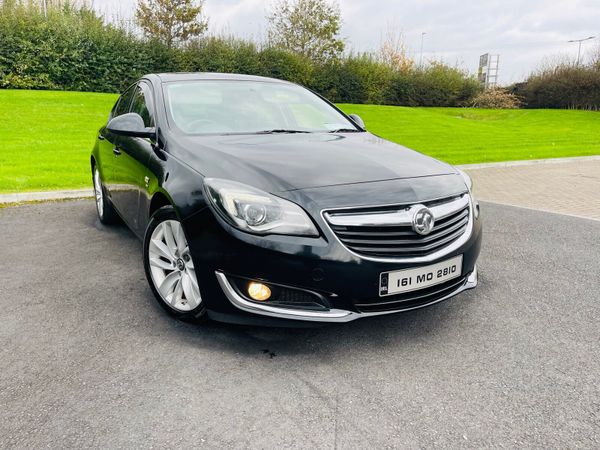 Vauxhall Insignia Hatchback, Diesel, 2016, Black