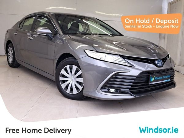 Toyota Camry Saloon, Petrol Hybrid, 2022, Grey