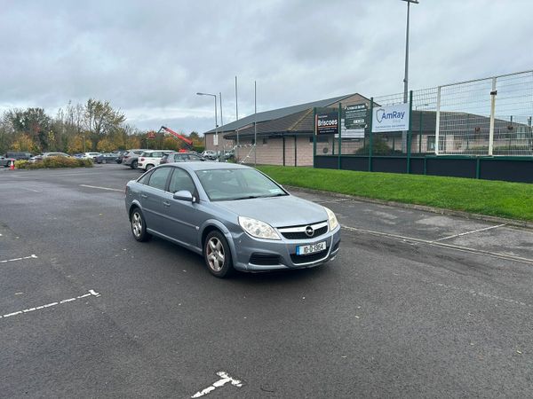 Opel Vectra Hatchback, Petrol, 2010, Silver