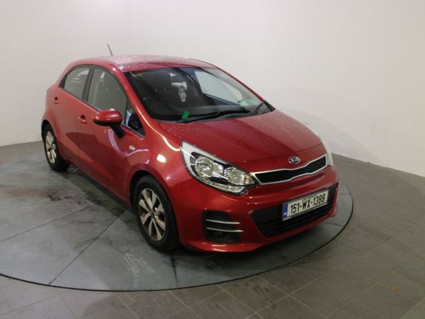 Kia Rio Hatchback, Petrol, 2015, Red