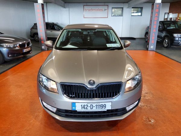 Skoda Octavia Saloon, Diesel, 2014, Beige