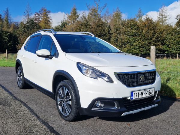 Peugeot 2008 Hatchback, Petrol, 2017, White