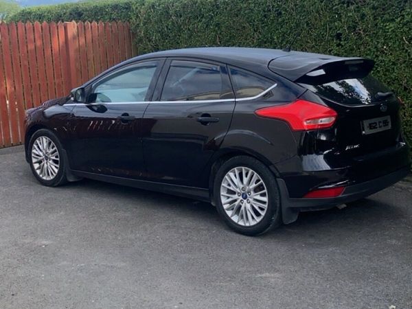 Ford Focus Hatchback, Diesel, 2016, Black