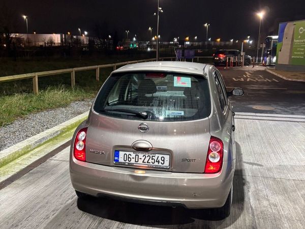 Nissan Micra Hatchback, Petrol, 2006, Gold