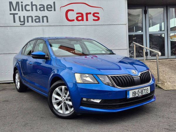 Skoda Octavia Saloon, Diesel, 2019, Blue